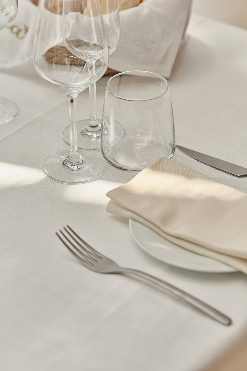 Preparazione alla brace nella cucina di Arrà